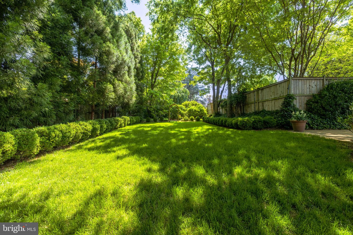 4635 Kenmore Dr NW