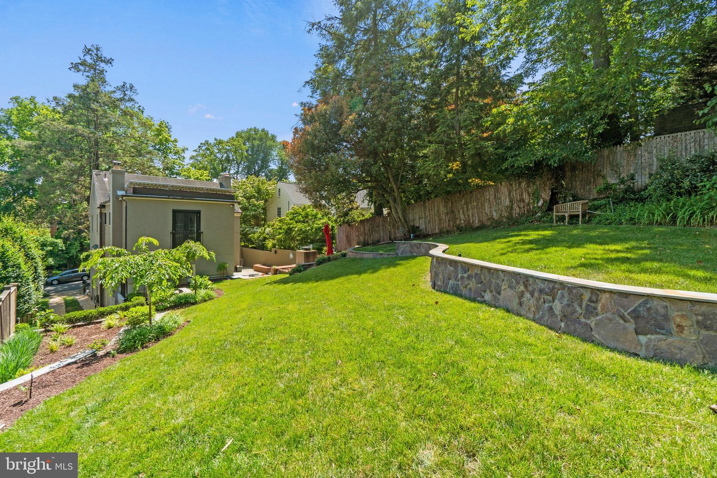 4433 Klingle St NW