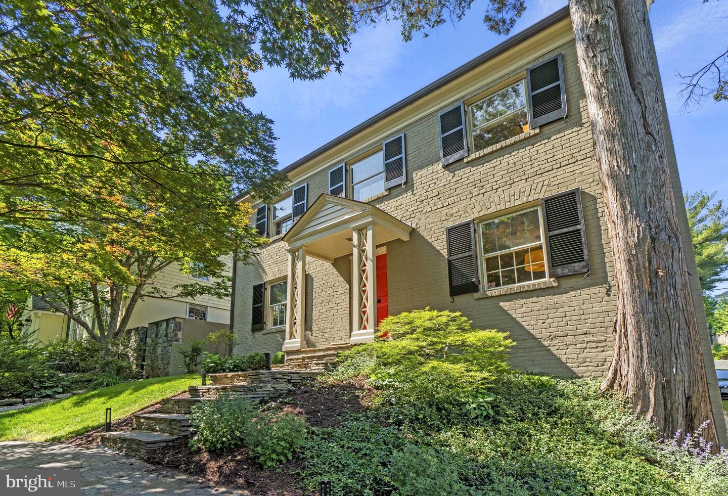 4433 Klingle St NW