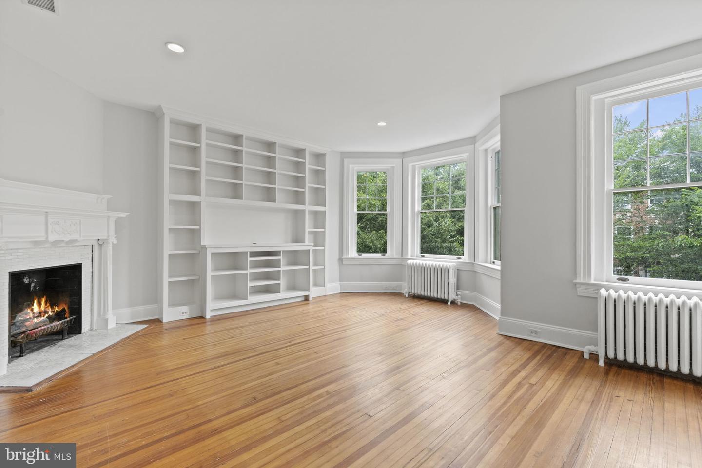 1730 Lamont St NW