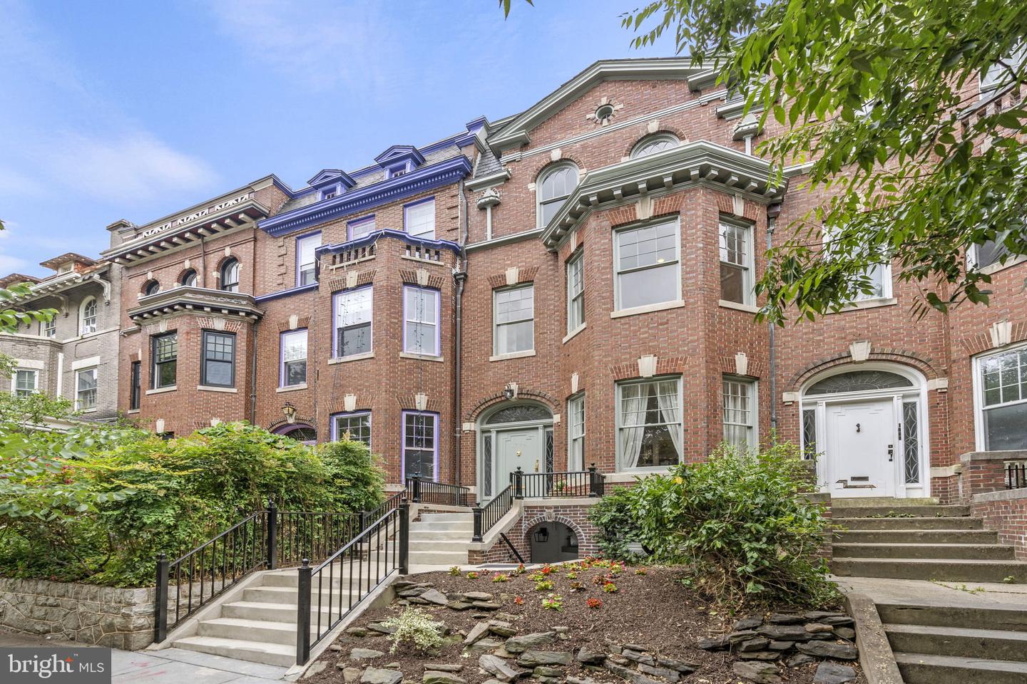 1730 Lamont St NW