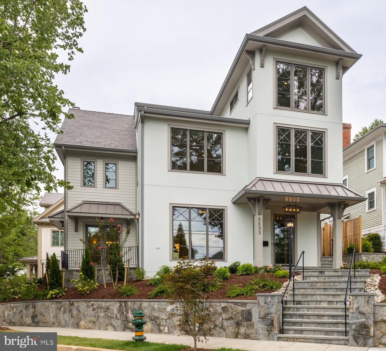 5533 Hawthorne Pl NW