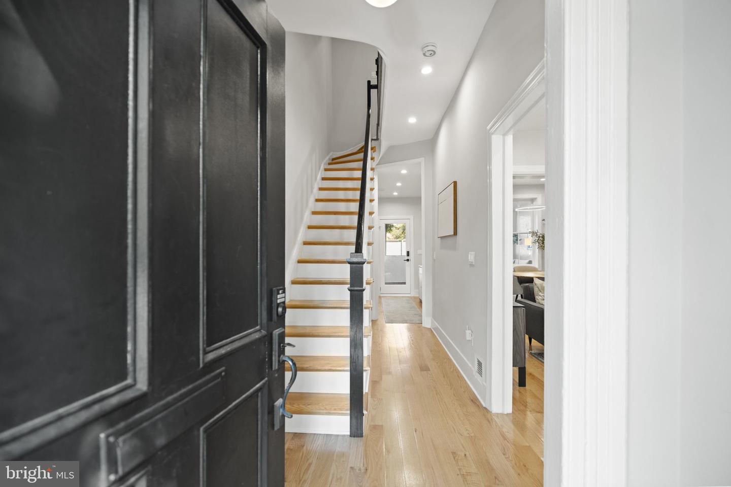 1303 Corcoran St NW