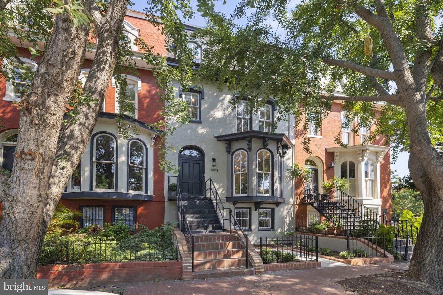 1303 Corcoran St NW
