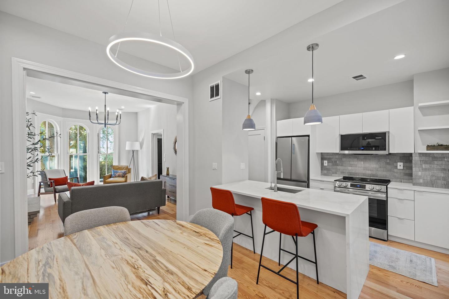 1303 Corcoran St NW