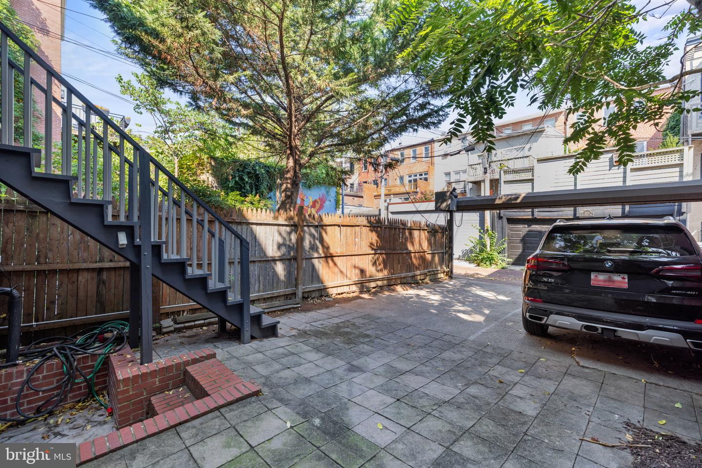 1303 Corcoran St NW