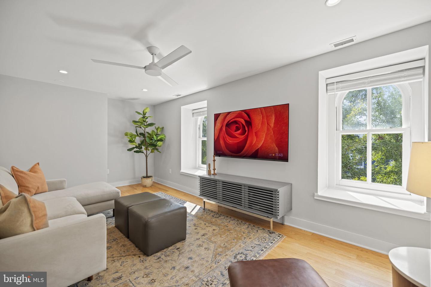 1303 Corcoran St NW