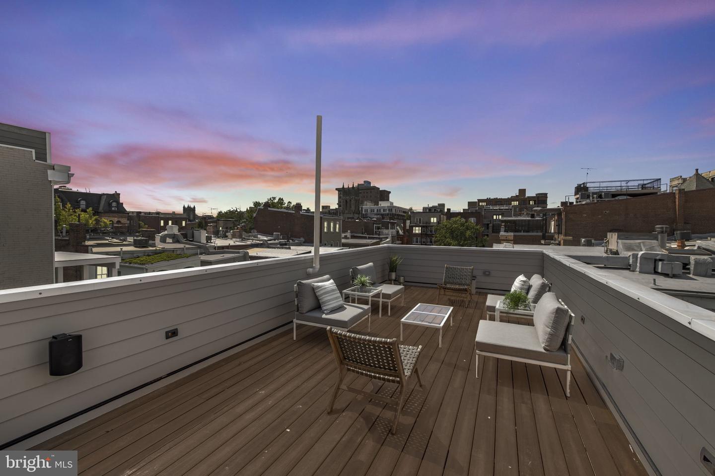 1632 15th St NW