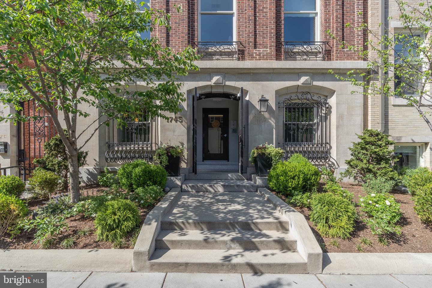 1745 N St NW #214