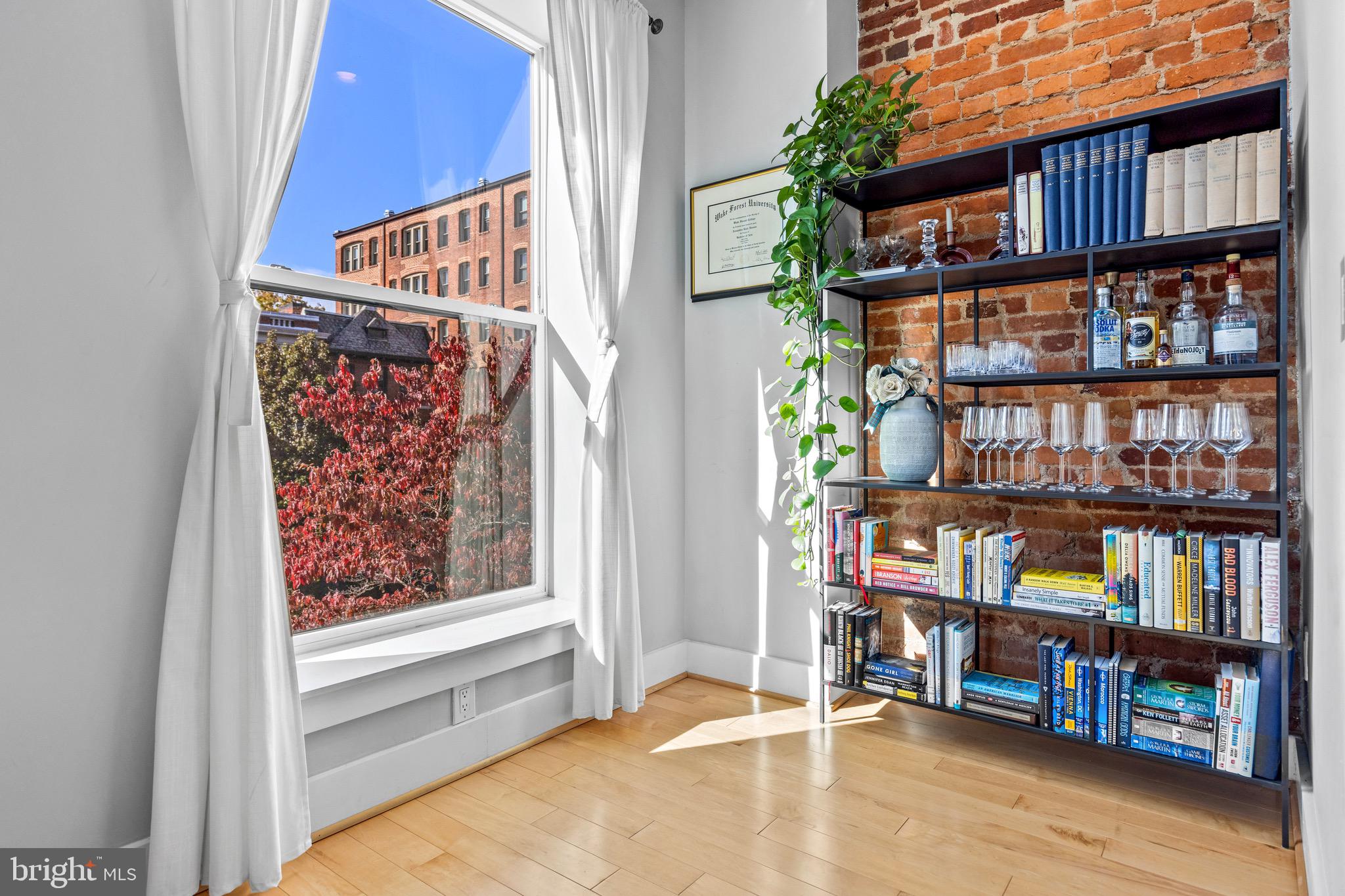 2435 Ontario Rd NW #3