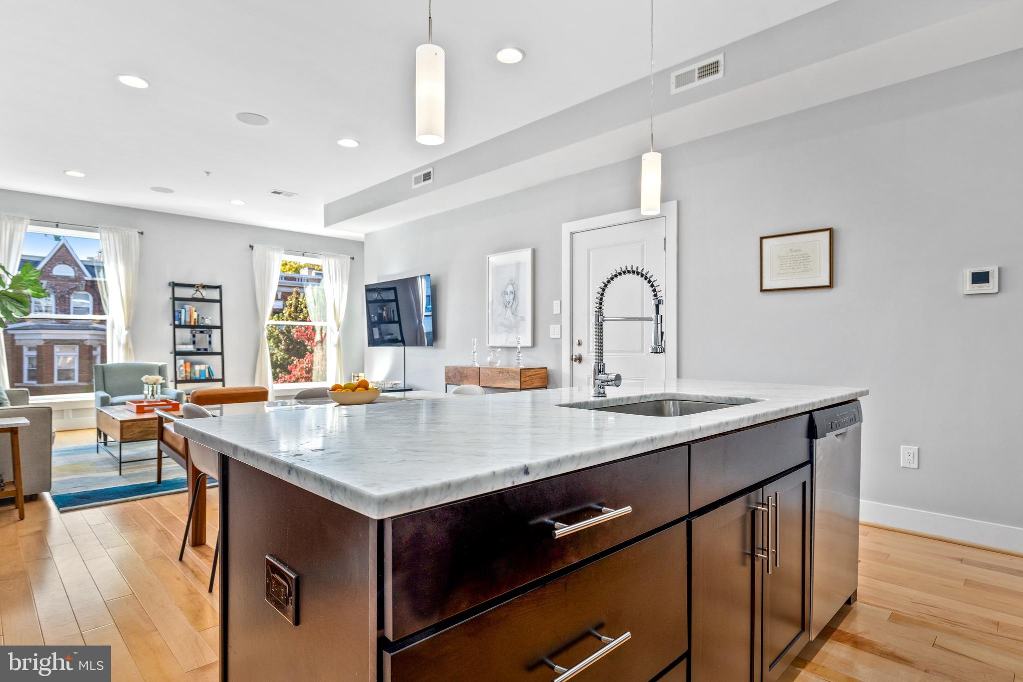 2435 Ontario Rd NW #3