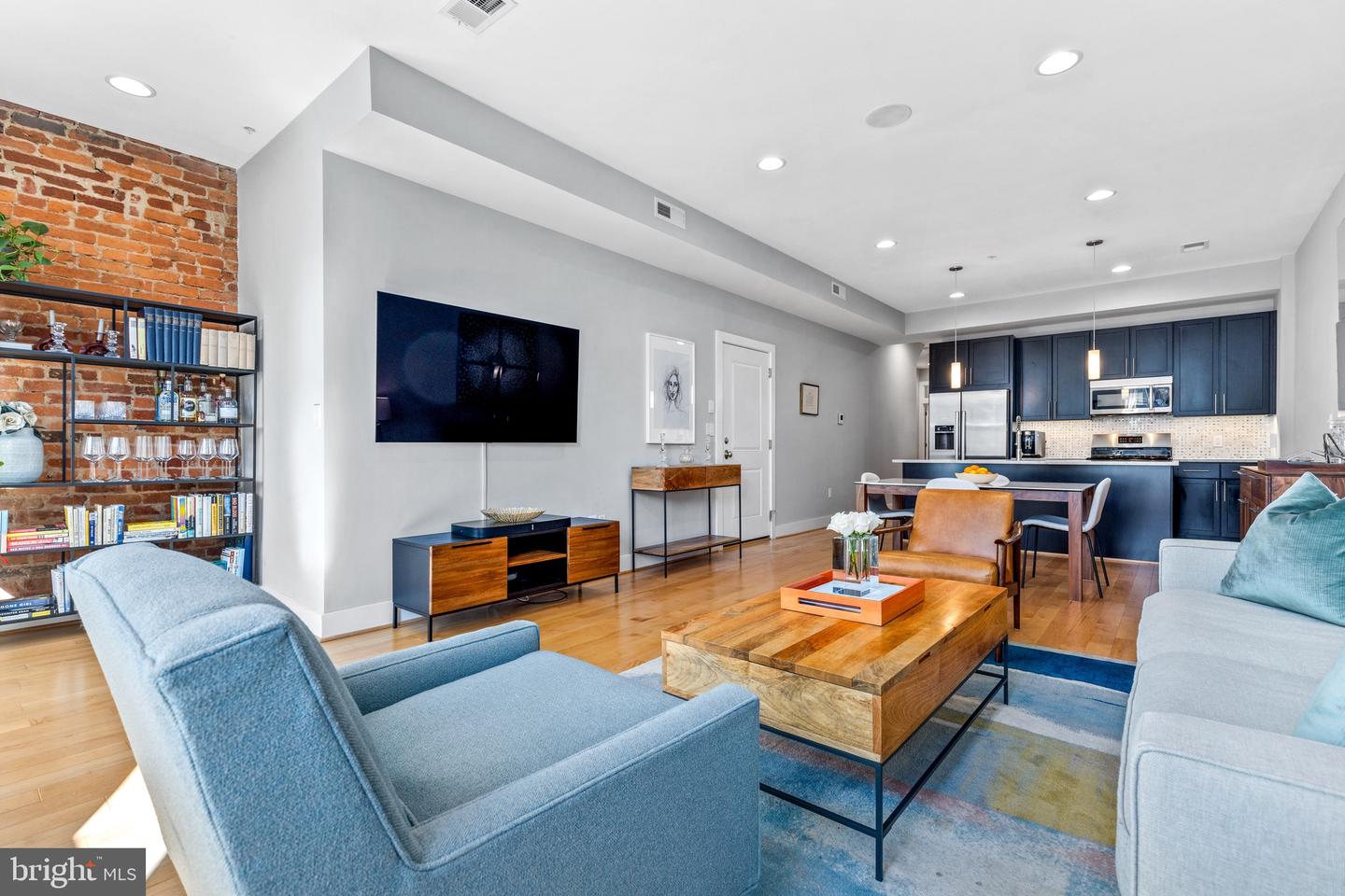 2435 Ontario Rd NW #3