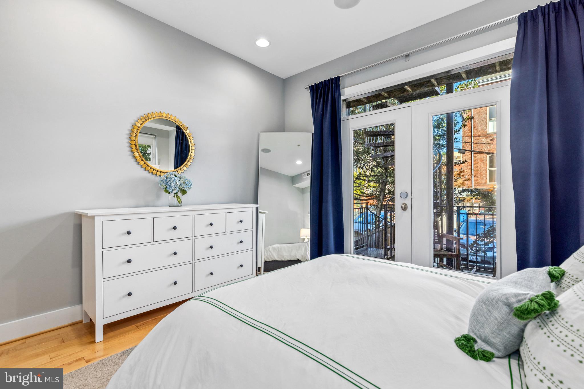 2435 Ontario Rd NW #3