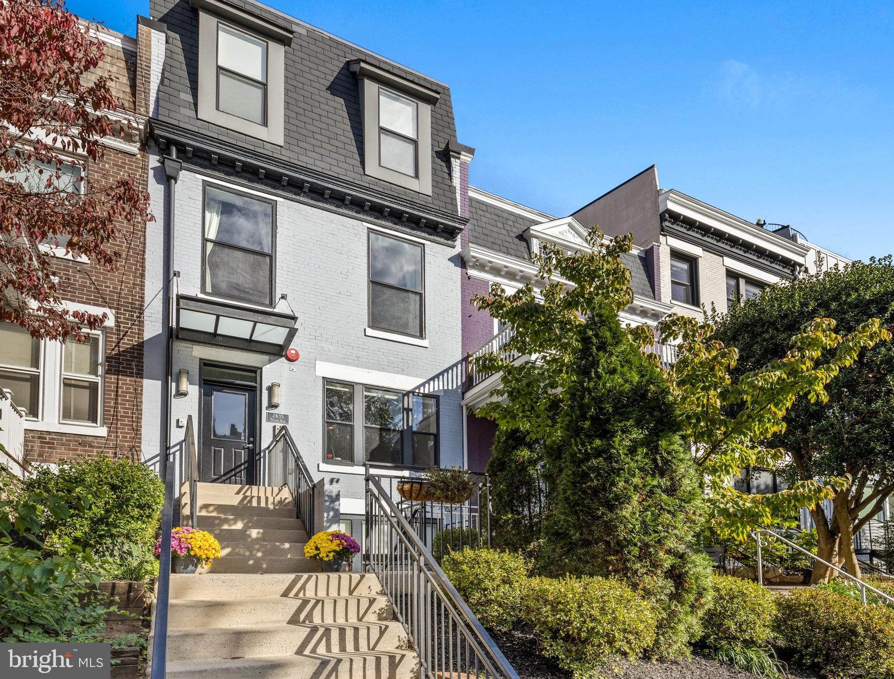 2435 Ontario Rd NW #3