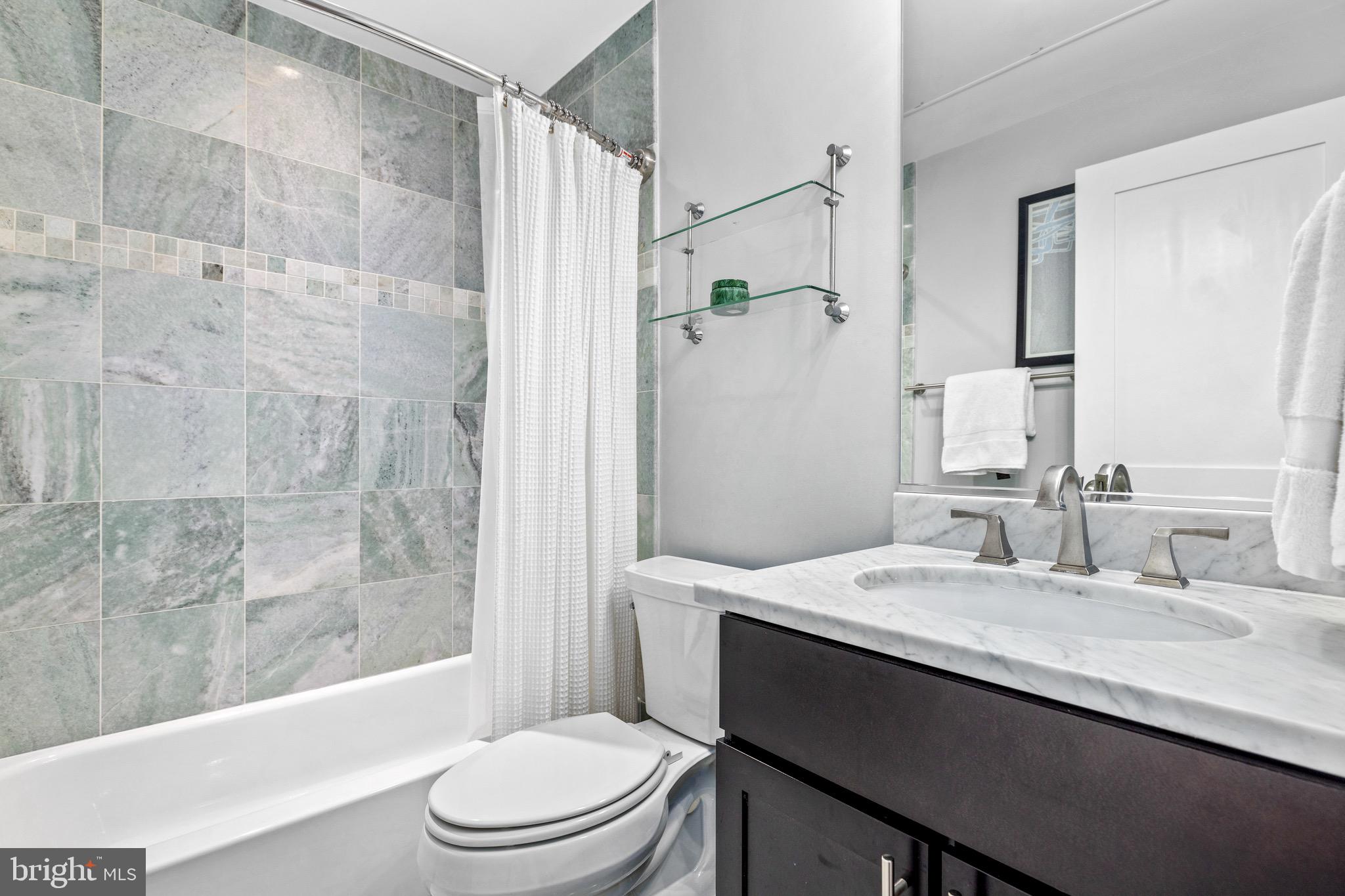 2435 Ontario Rd NW #3