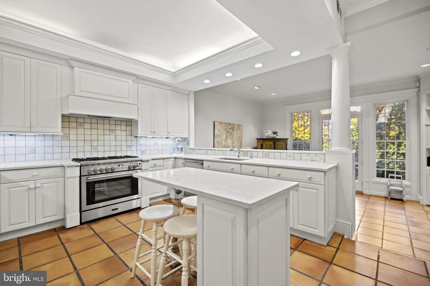 3031 O St NW