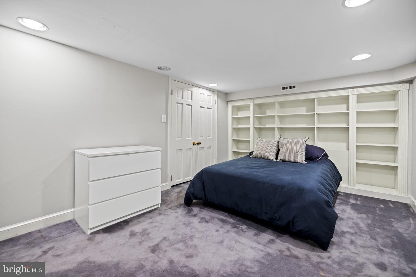 3031 O St NW