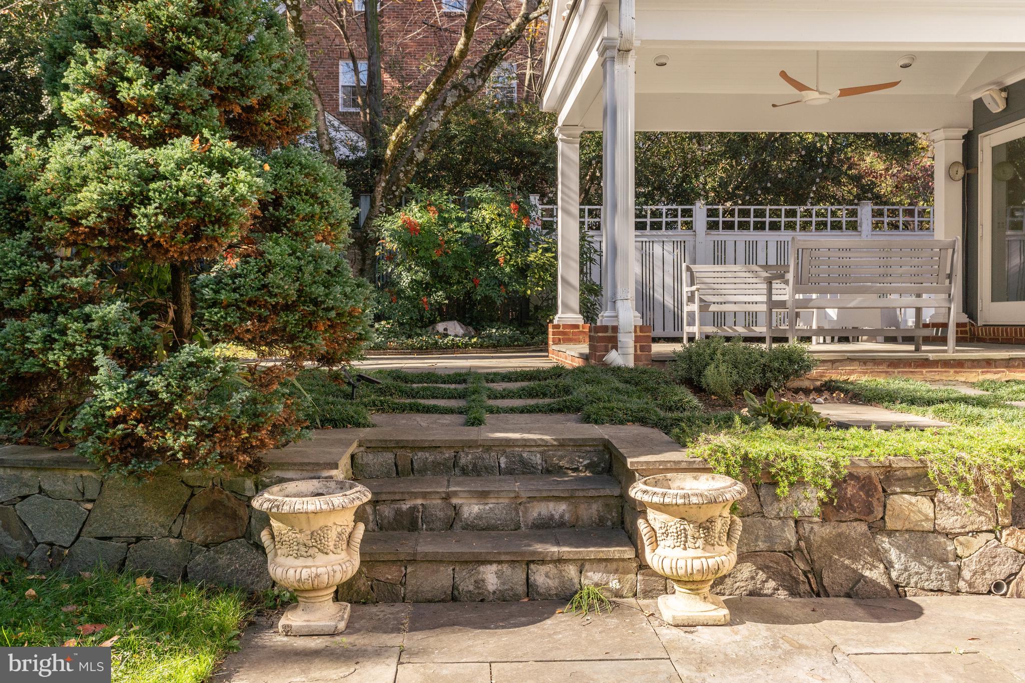 3540 Springland Ln NW