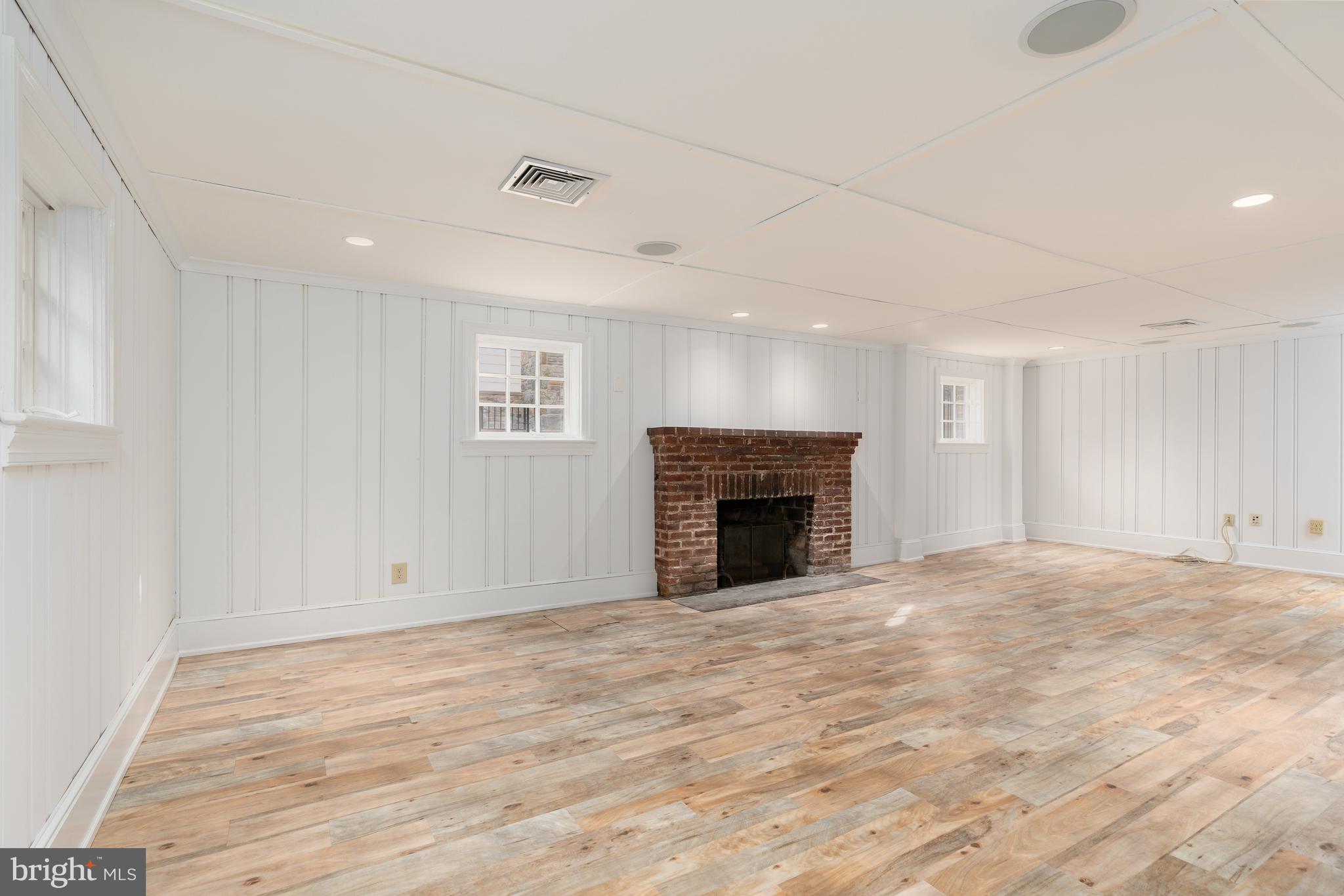 3540 Springland Ln NW