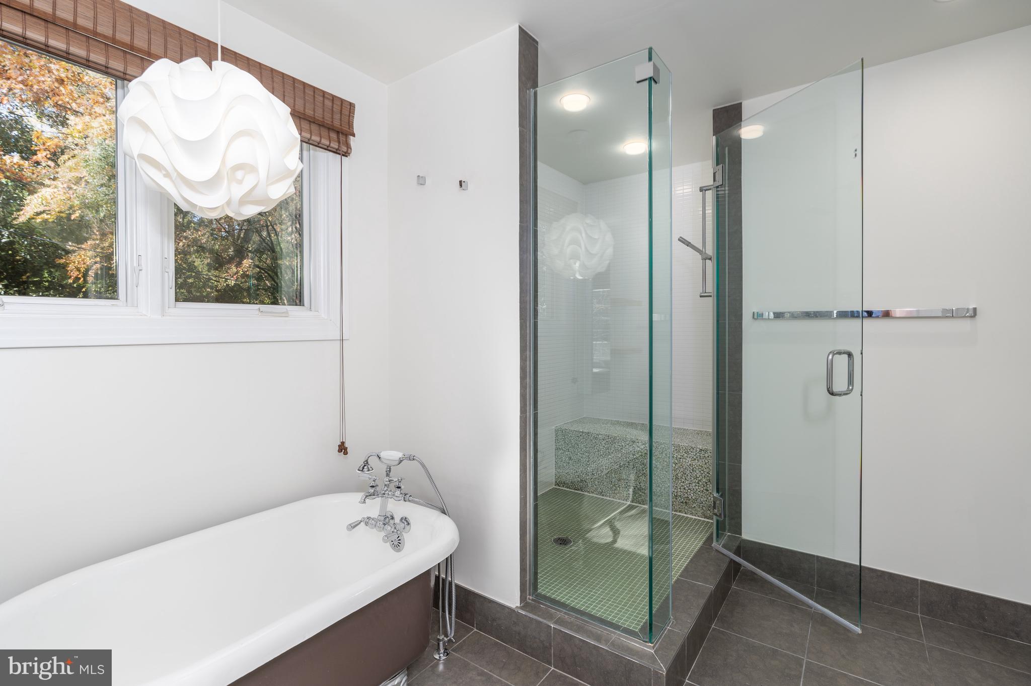 3540 Springland Ln NW