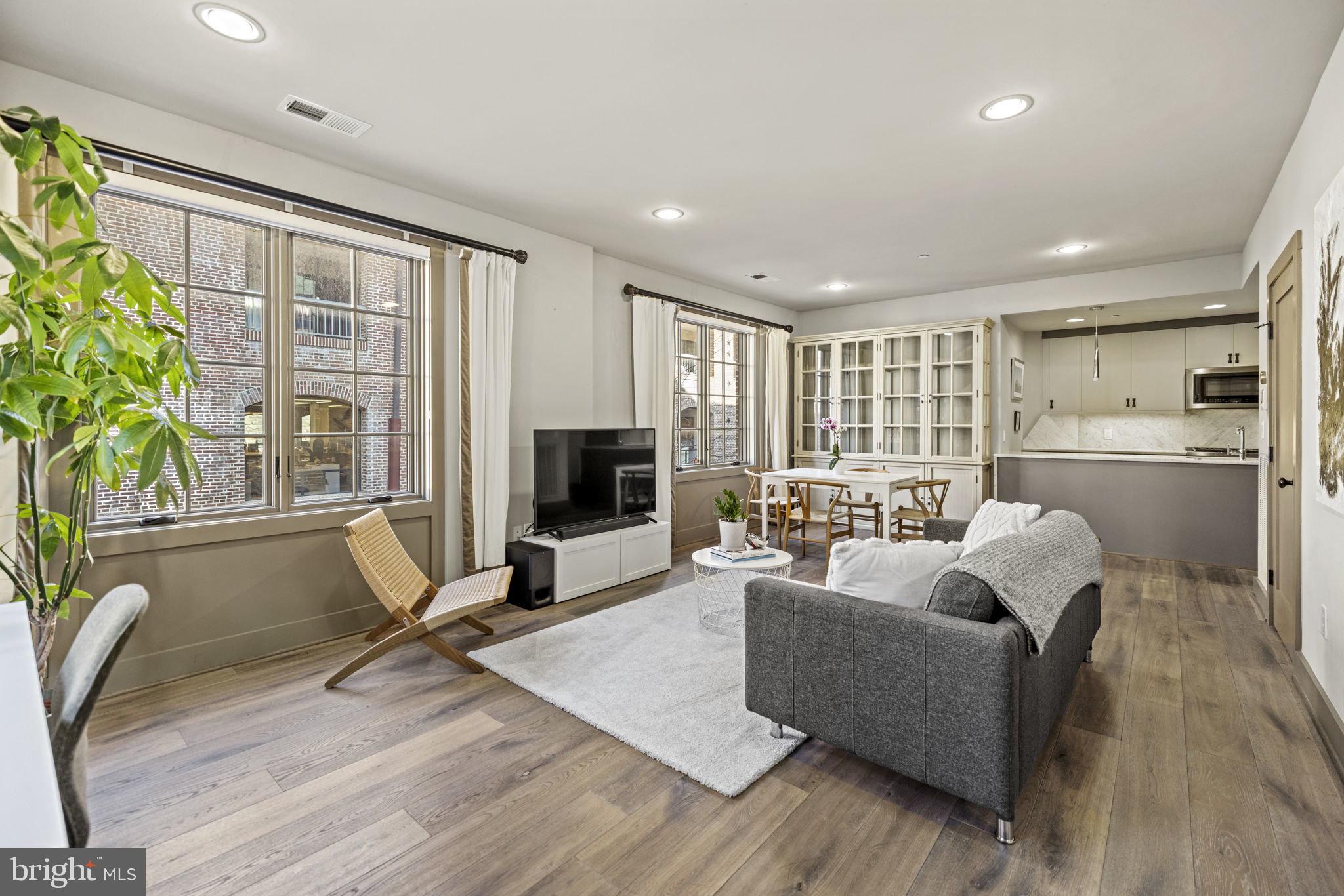 3220 Grace St NW #2