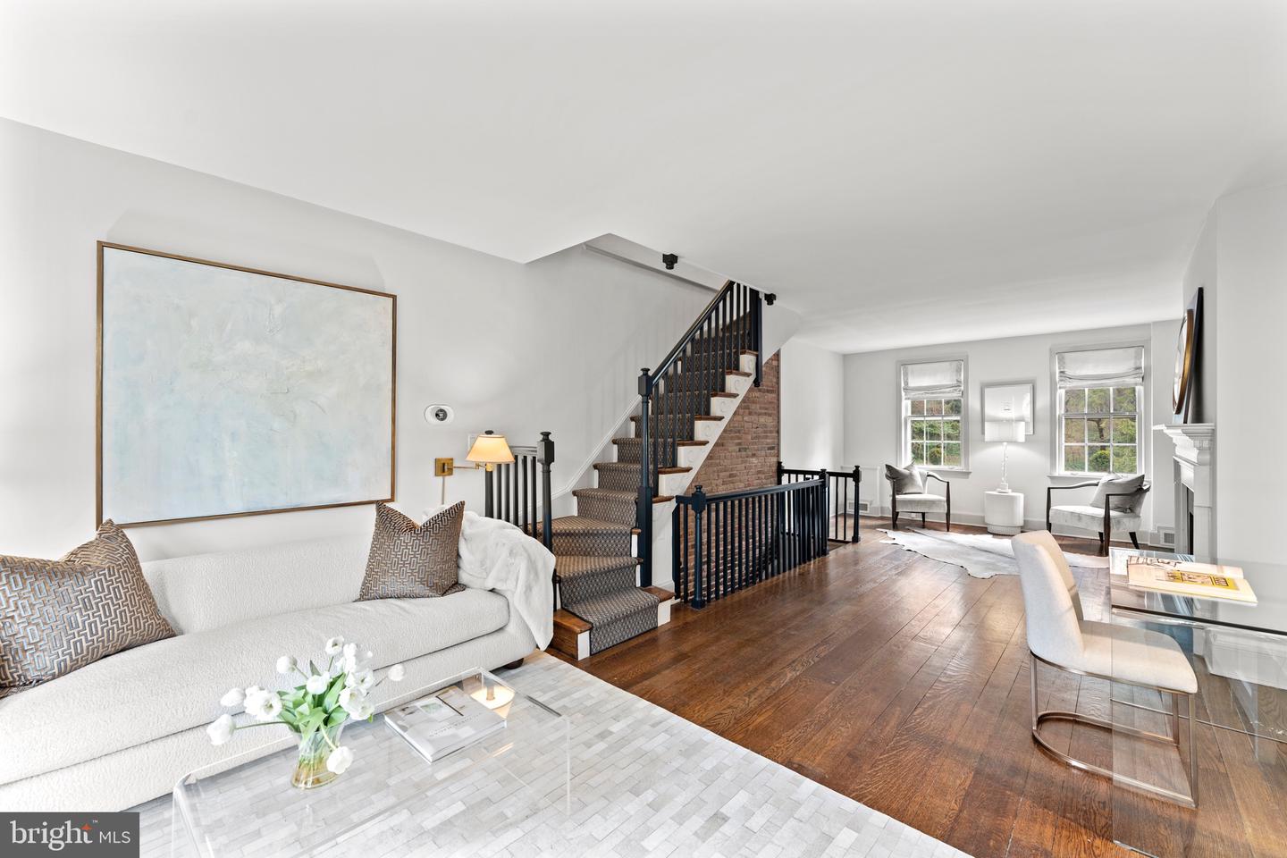 1604 32nd St NW