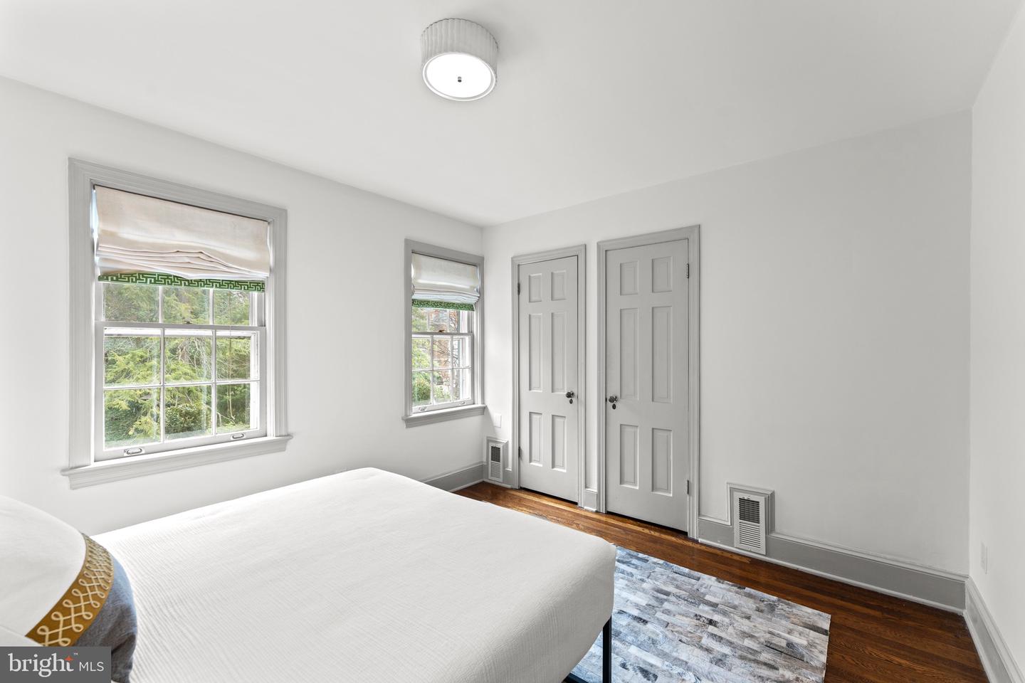 1604 32nd St NW
