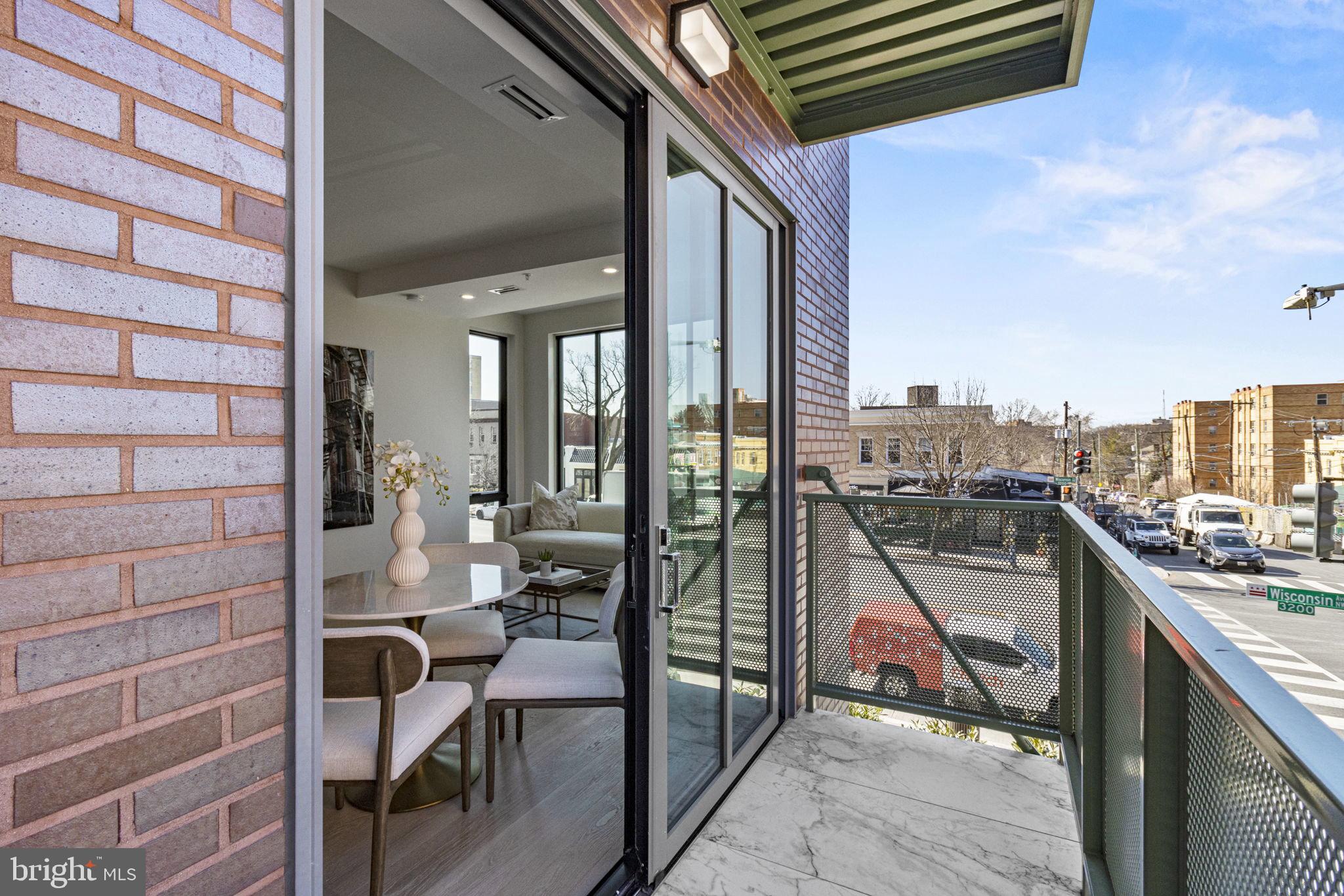 3219 Wisconsin Ave NW #201