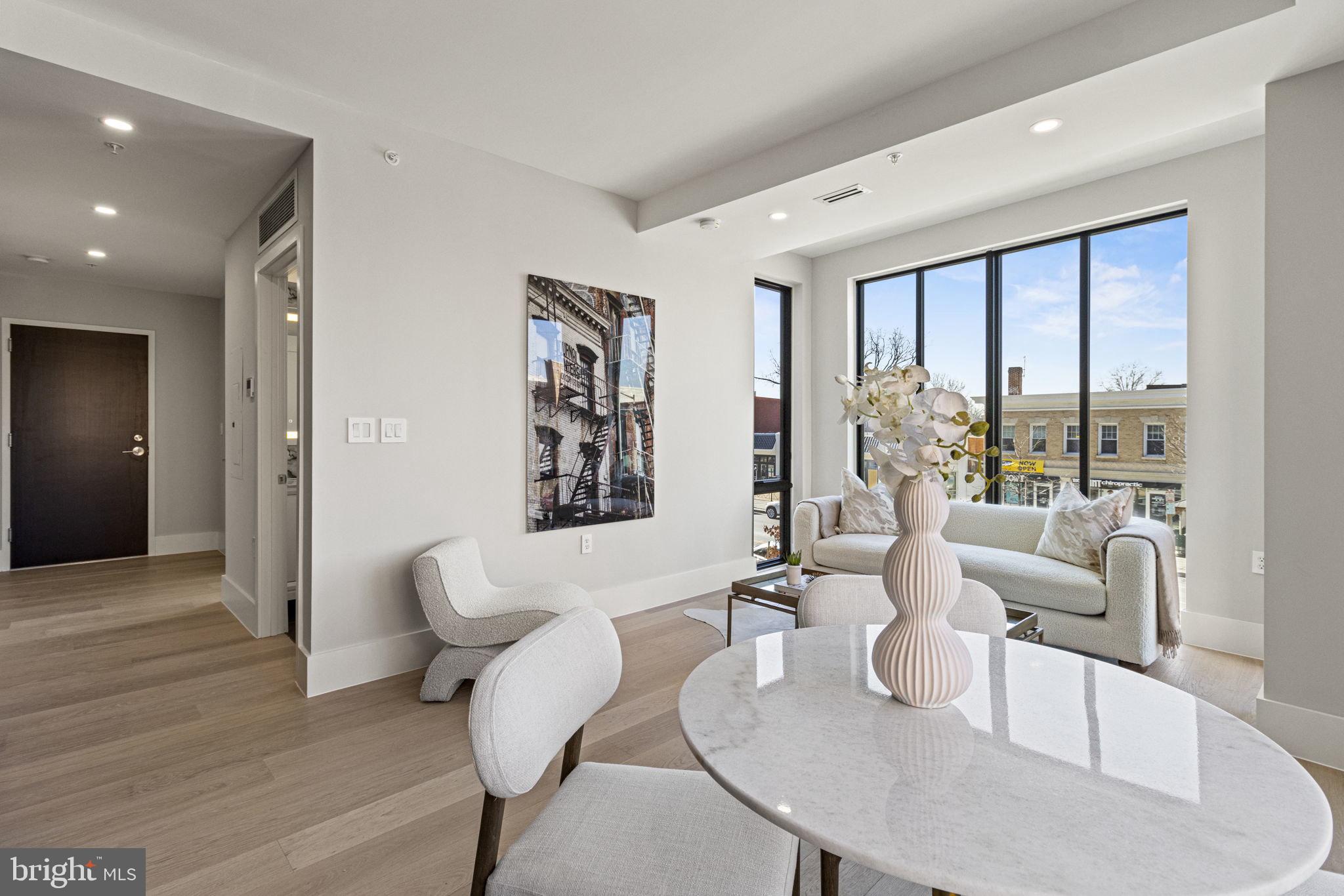 3219 Wisconsin Ave NW #201