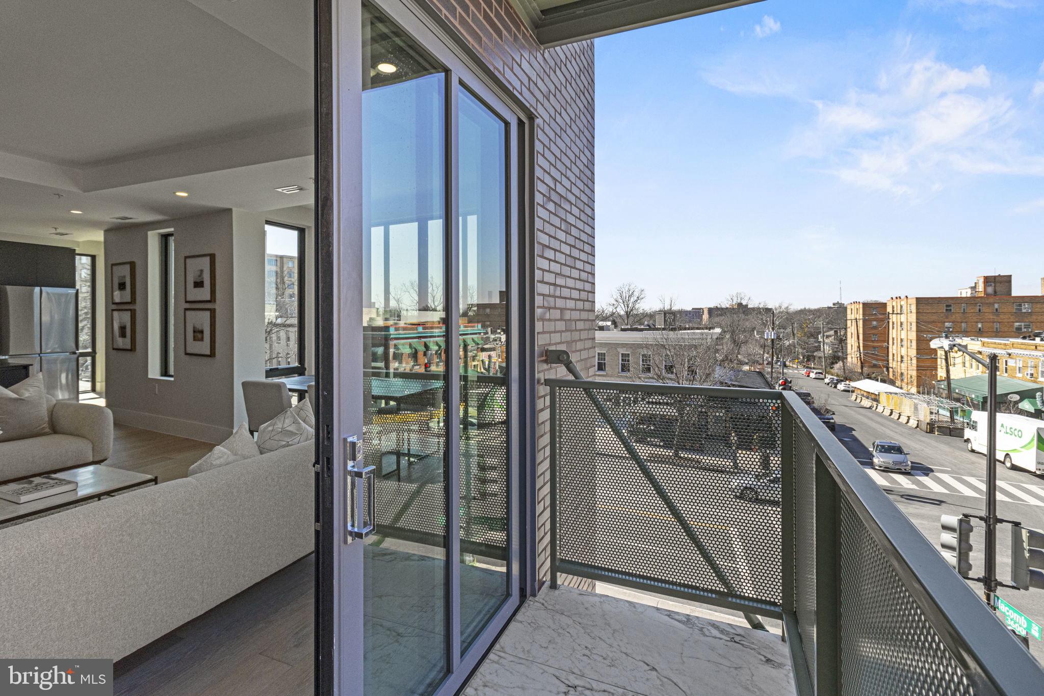 3219 Wisconsin Ave NW #301