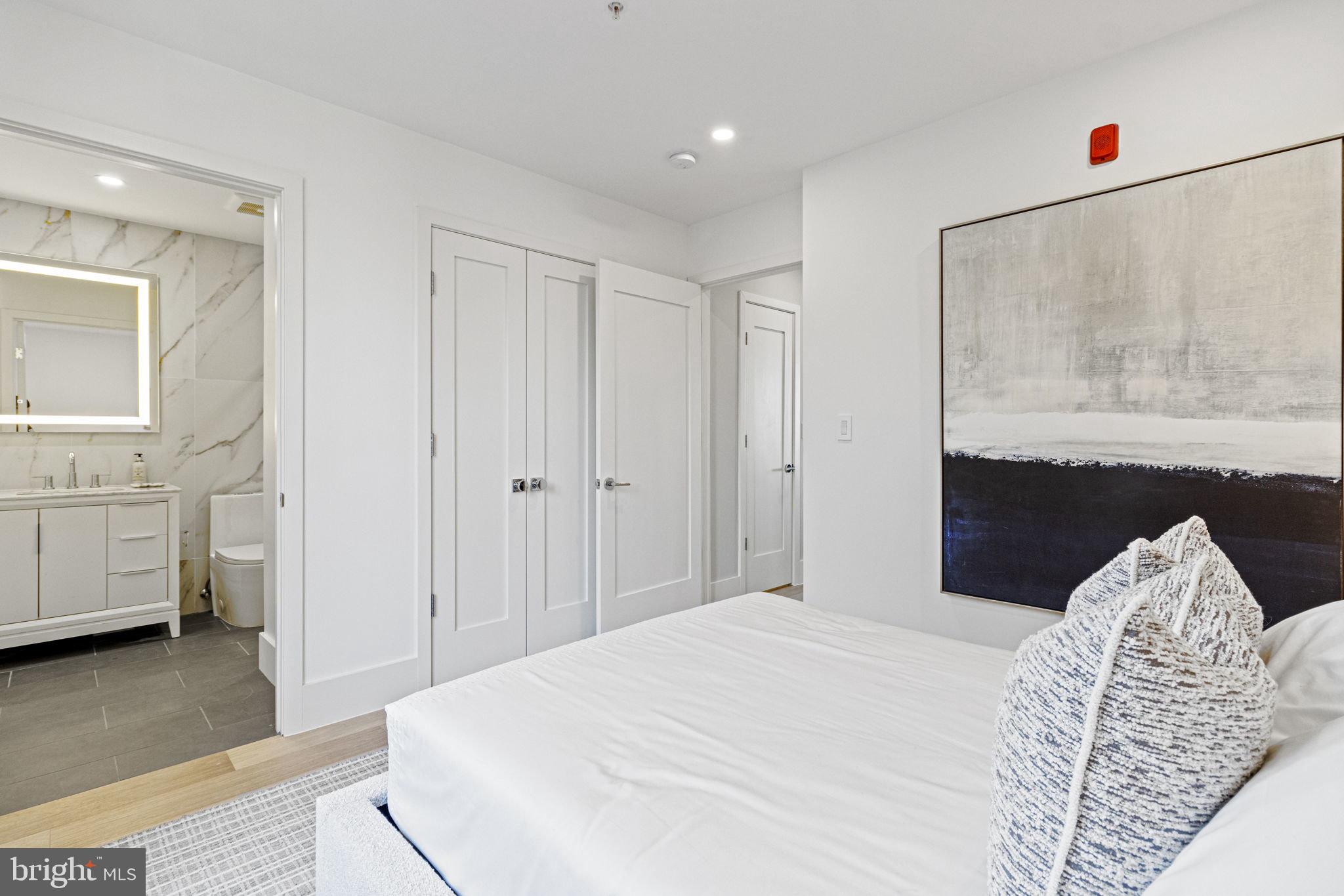 3219 Wisconsin Ave NW #401