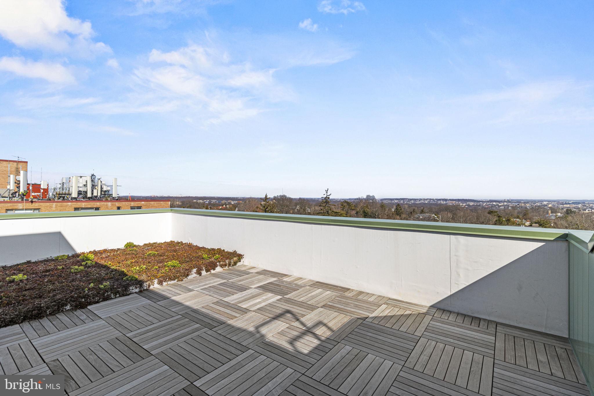 3219 Wisconsin Ave NW #Ph 701