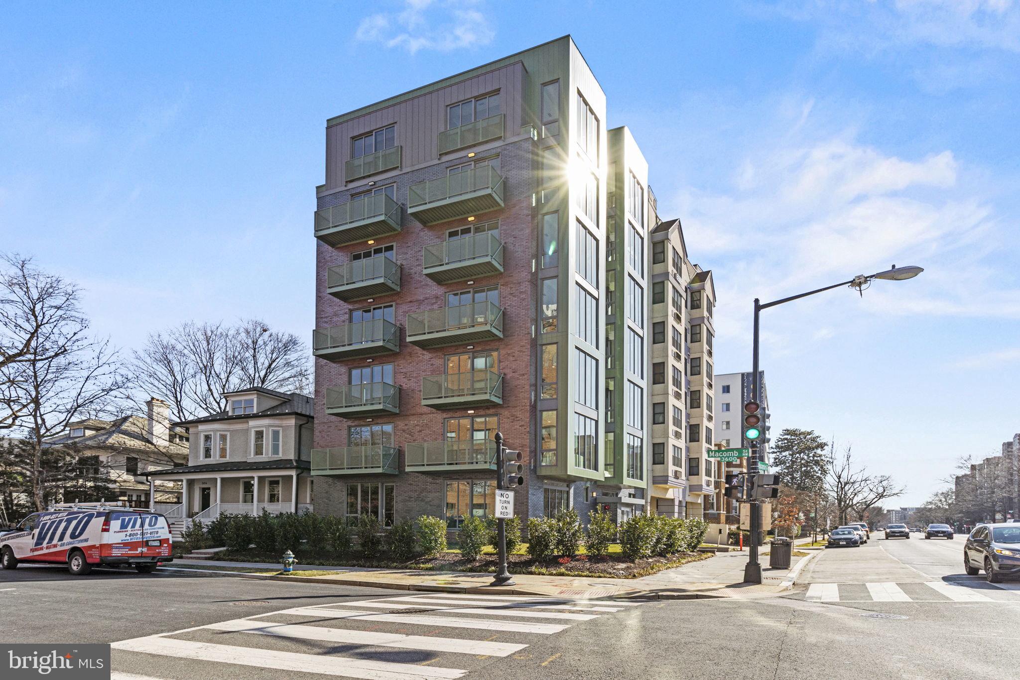 3219 Wisconsin Ave NW #Ph 701