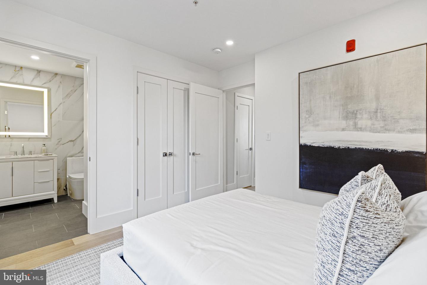 3219 Wisconsin Ave NW #601
