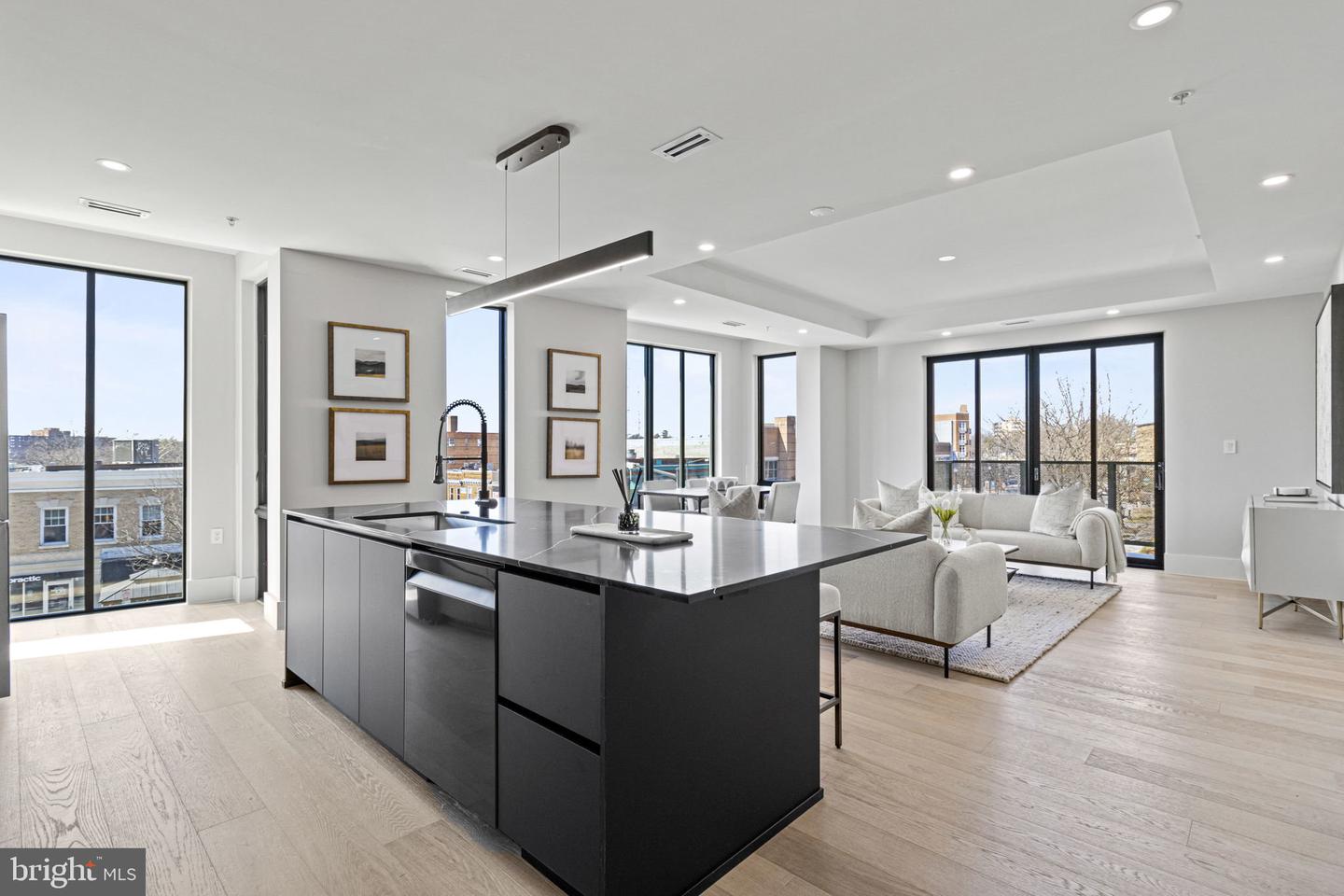 3219 Wisconsin Ave NW #601