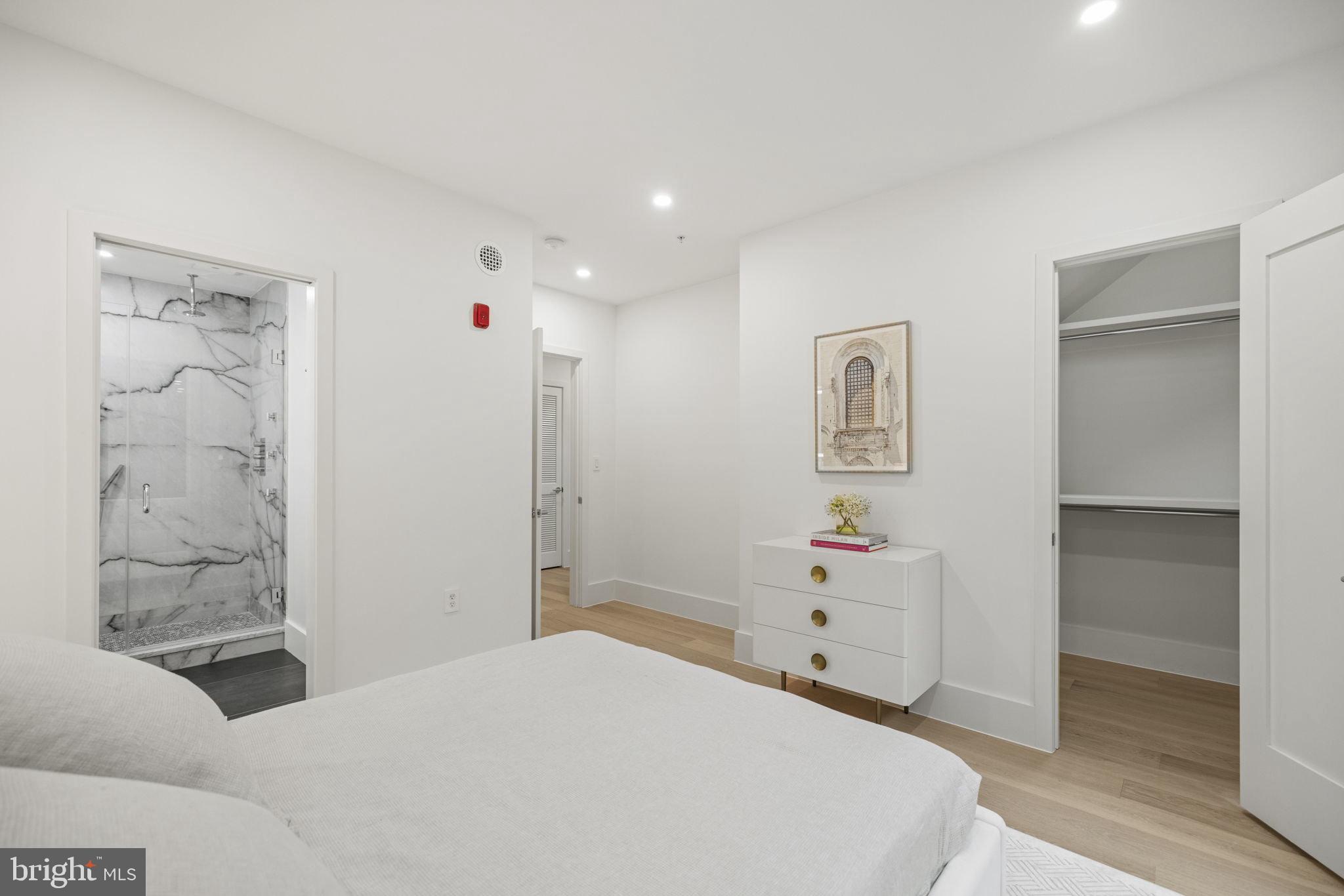 3219 Wisconsin Ave NW #101