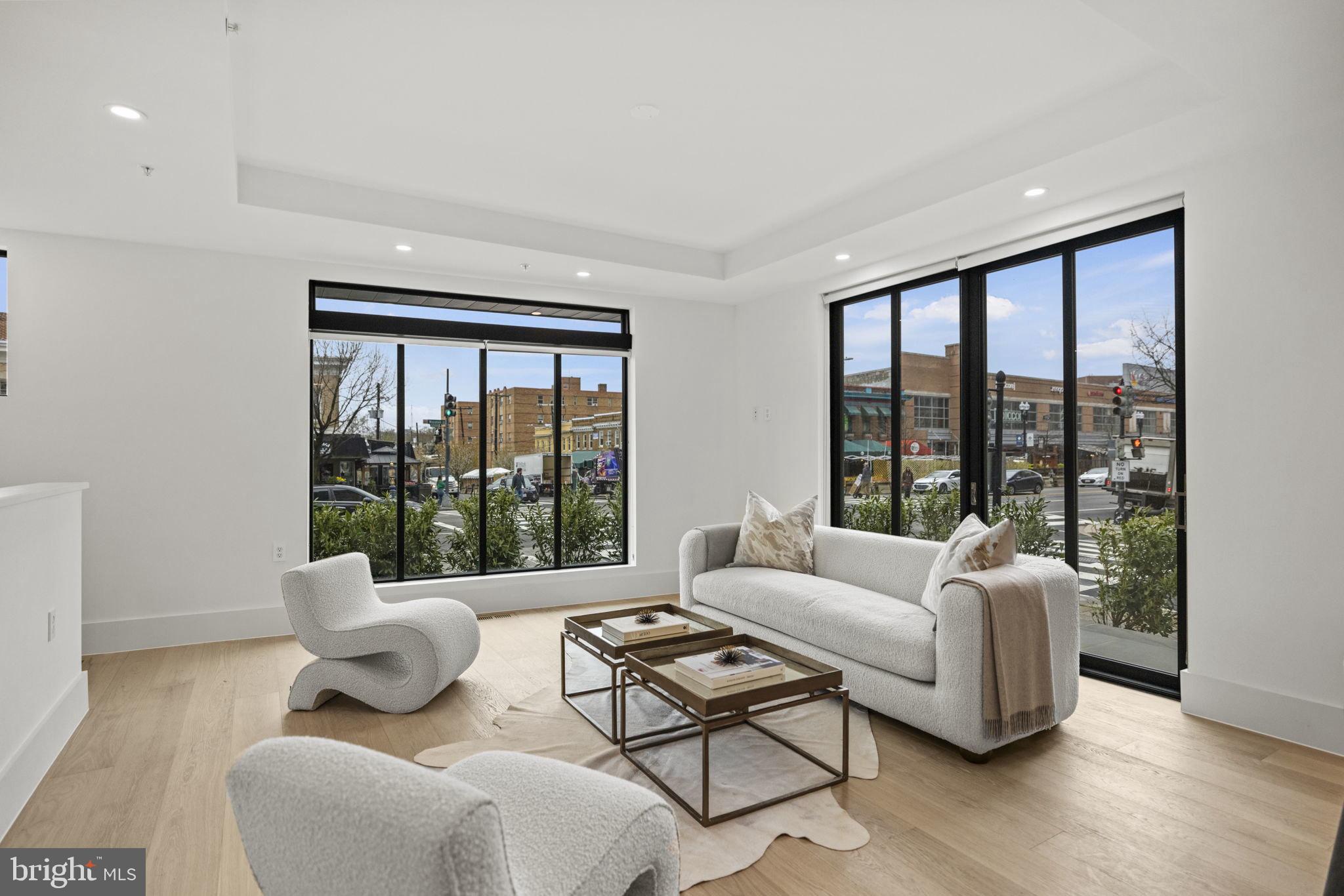 3219 Wisconsin Ave NW #101