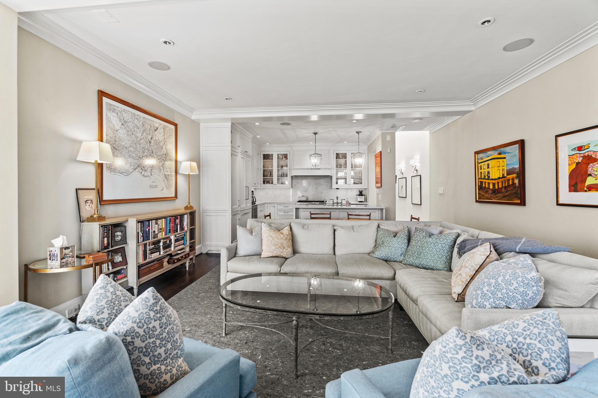 3017 Dumbarton St NW