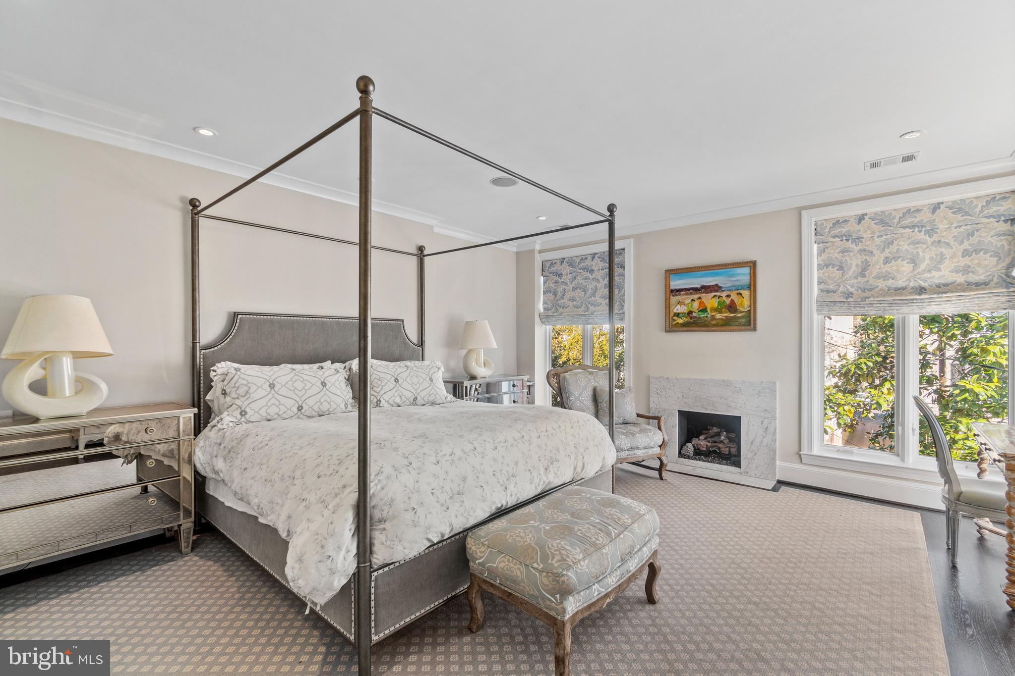 3017 Dumbarton St NW