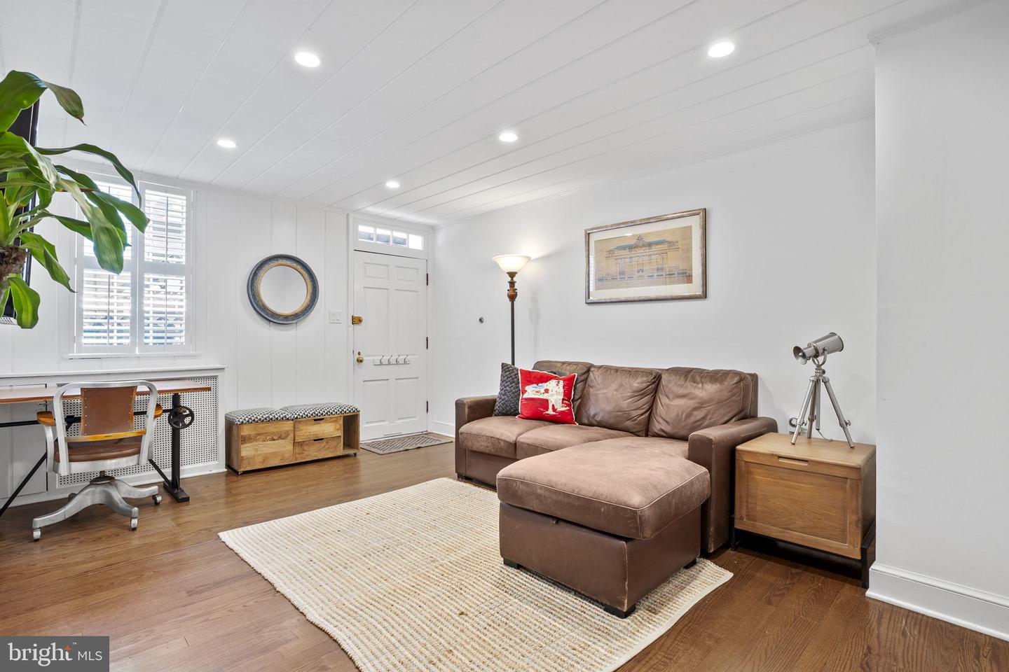 2821 N St NW