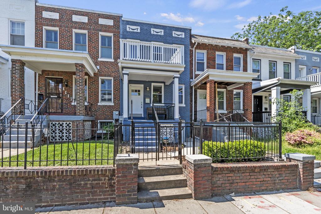 1115 Oates St NE