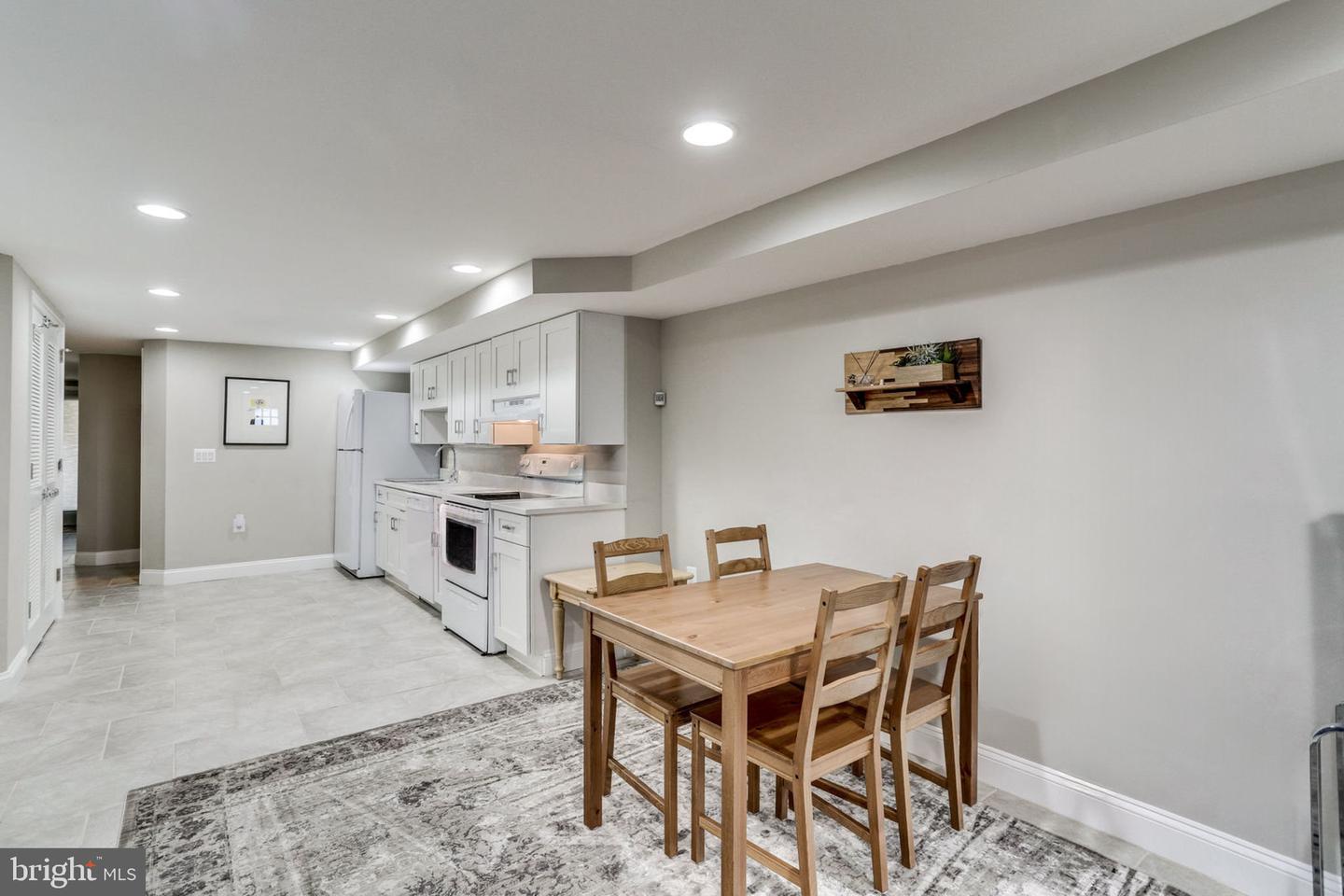 1115 Oates St NE