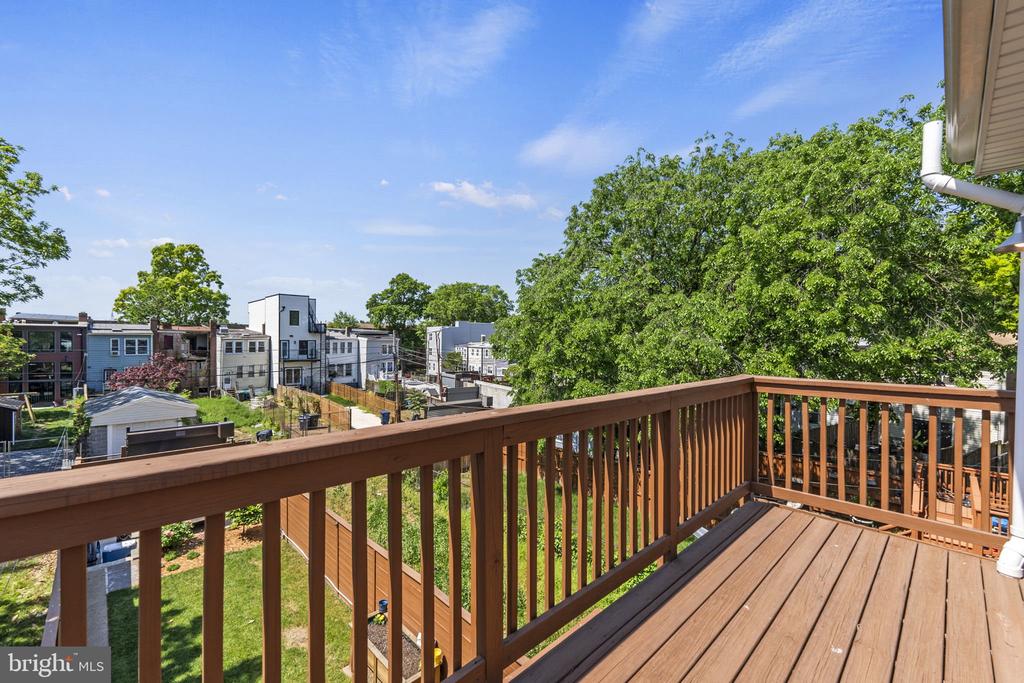 1115 Oates St NE
