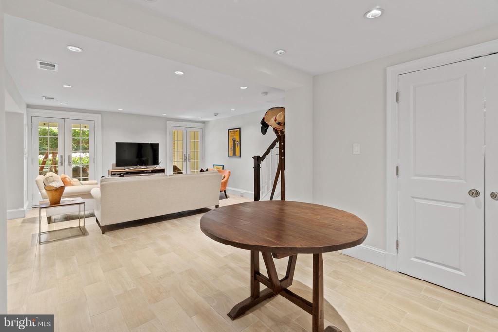 3310 P St NW