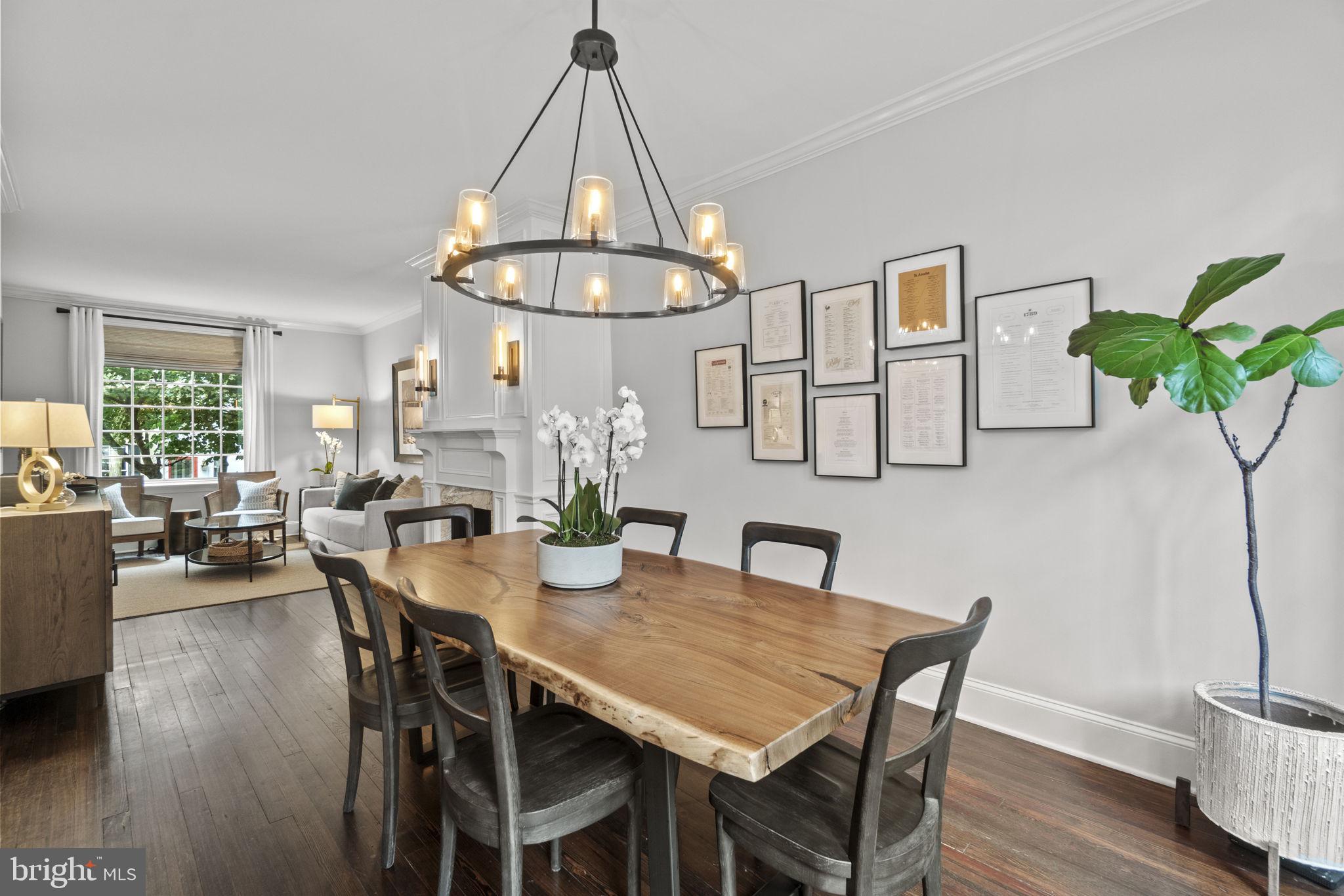 3025 Cambridge Pl NW