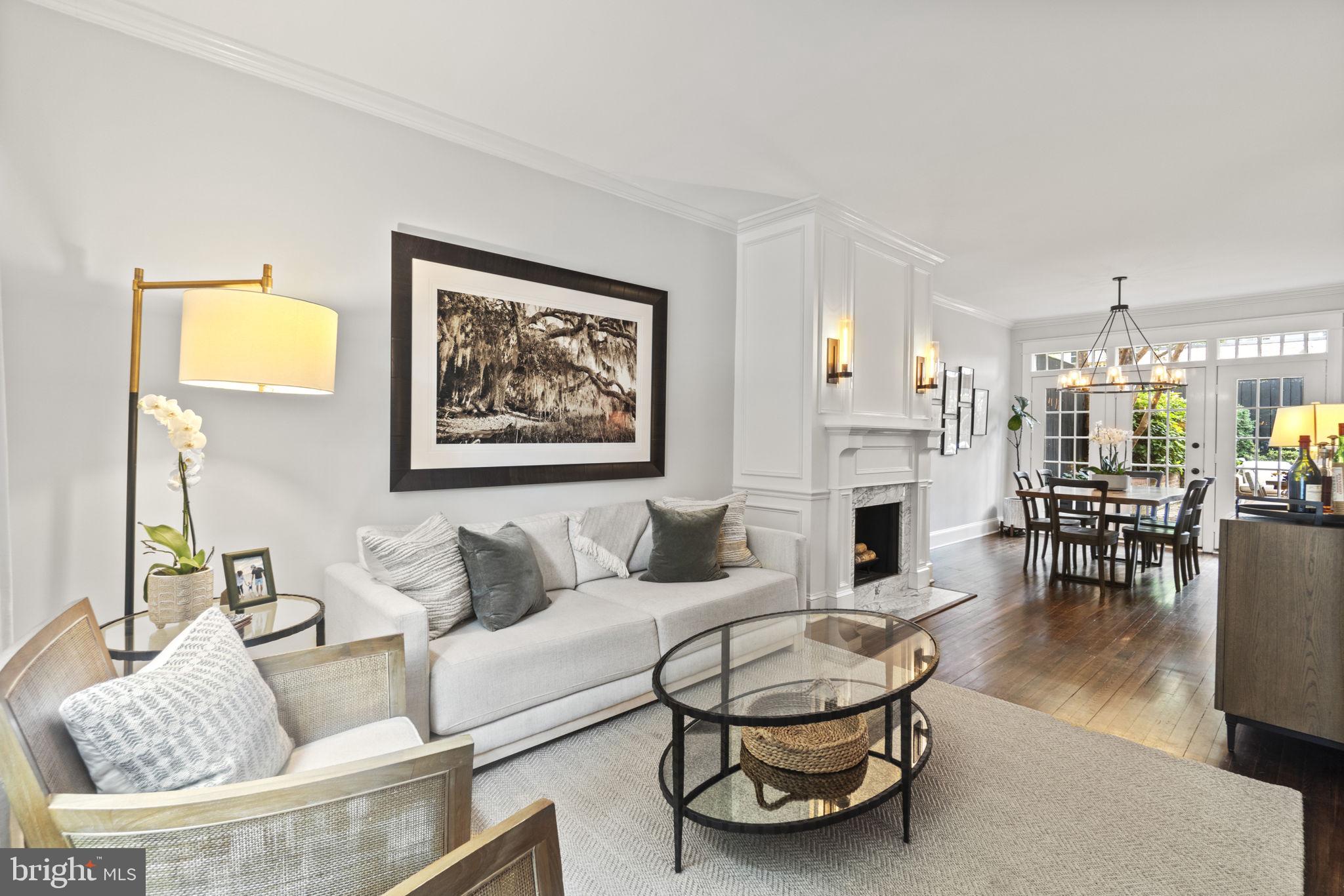 3025 Cambridge Pl NW