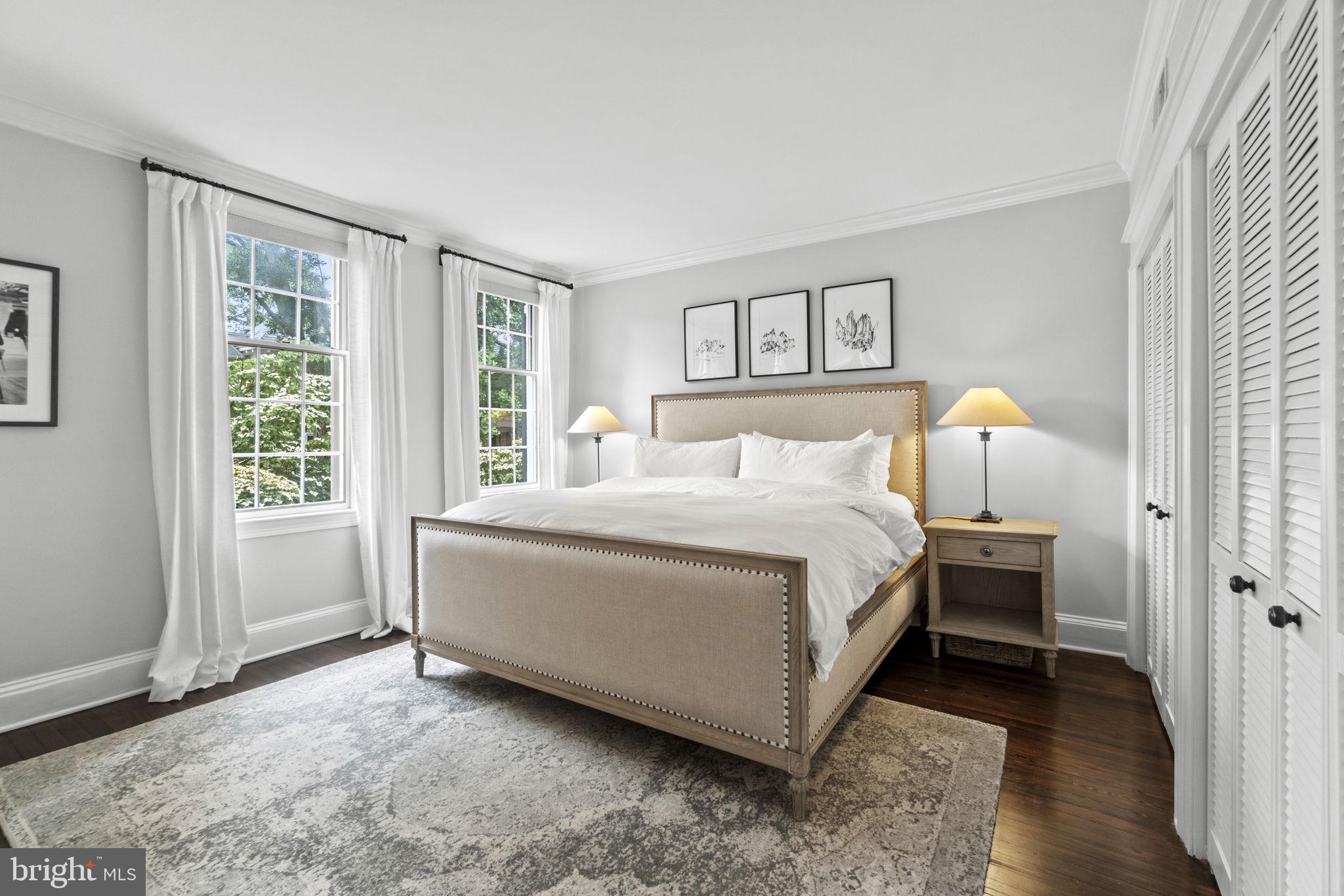 3025 Cambridge Pl NW