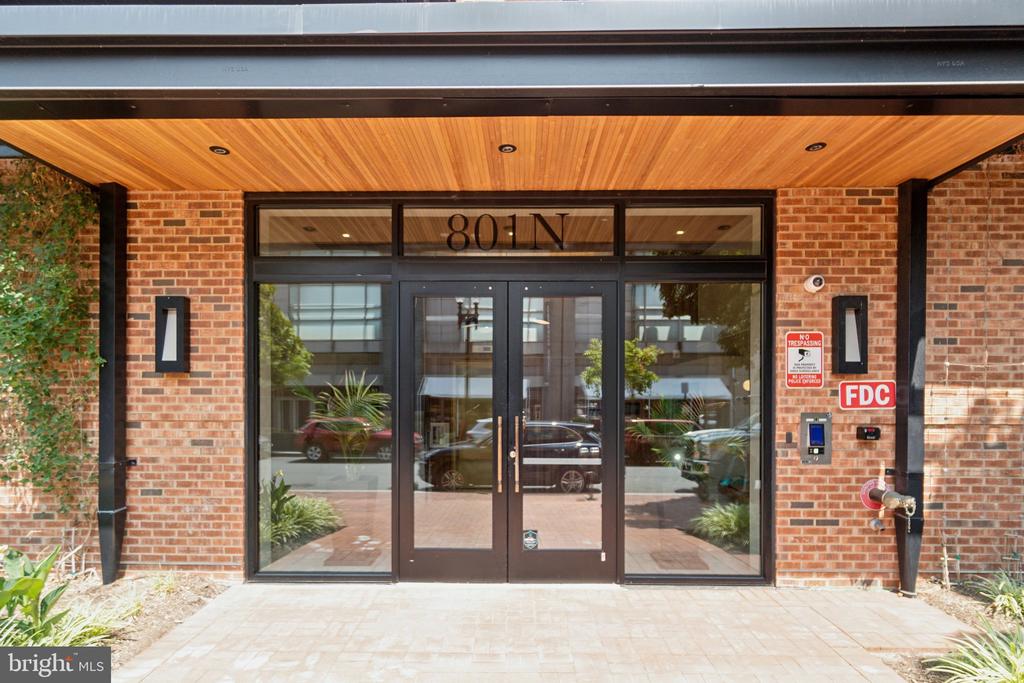 801 N St NW #301