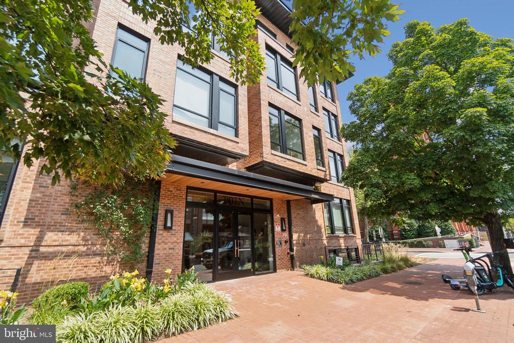 801 N St NW #301