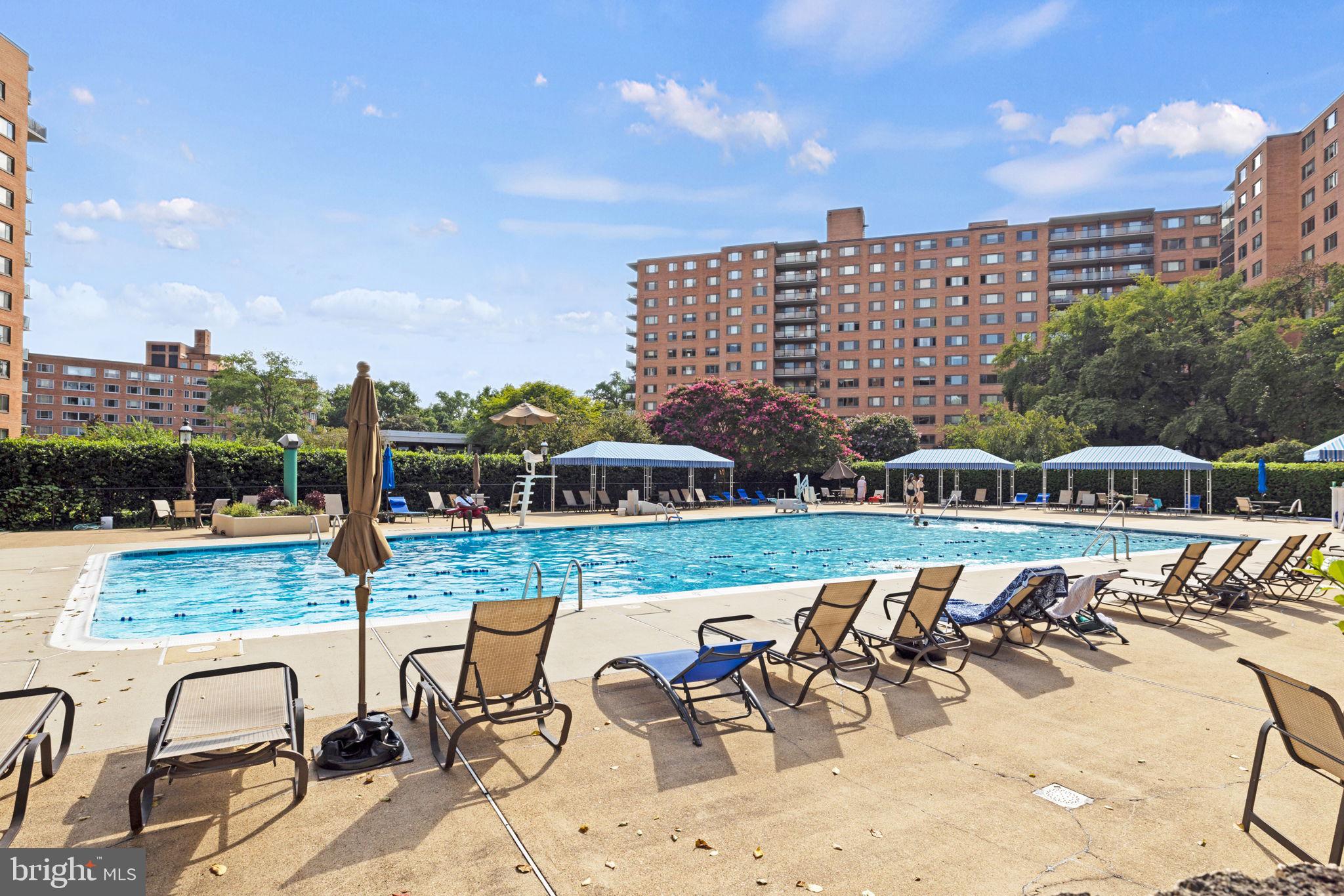 4201 Cathedral Ave NW #1103w